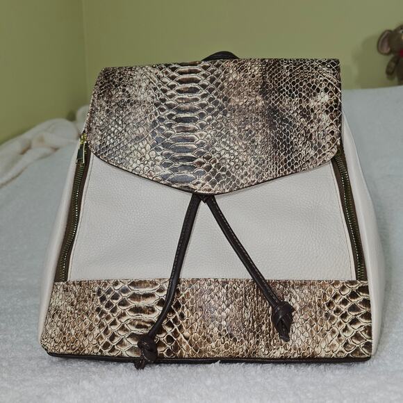 Calfskin Leather Snakeskin Embossed Crossbody Handbag Handcrafted in Mexico - Picture 1 of 5